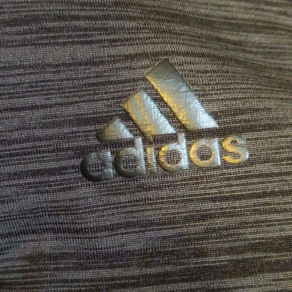 5/$55 Adidas Dri-Fit men's charcoal gray short sleeve tee t-shirt, no tags, M - Picture 4 of 4